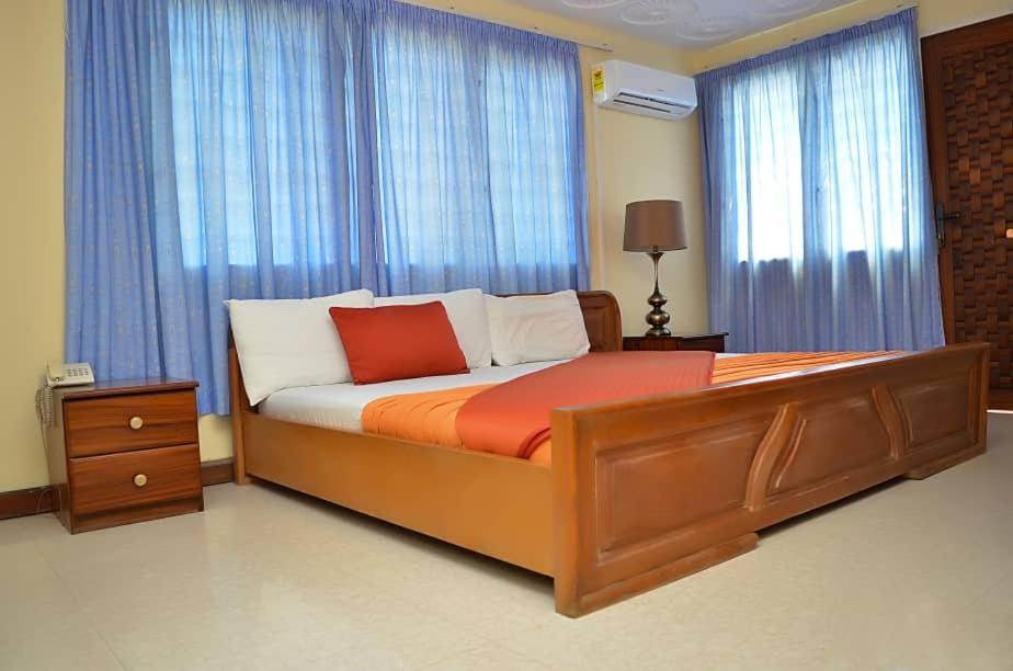 Hotel Loreto Cape Coast Zewnętrze zdjęcie