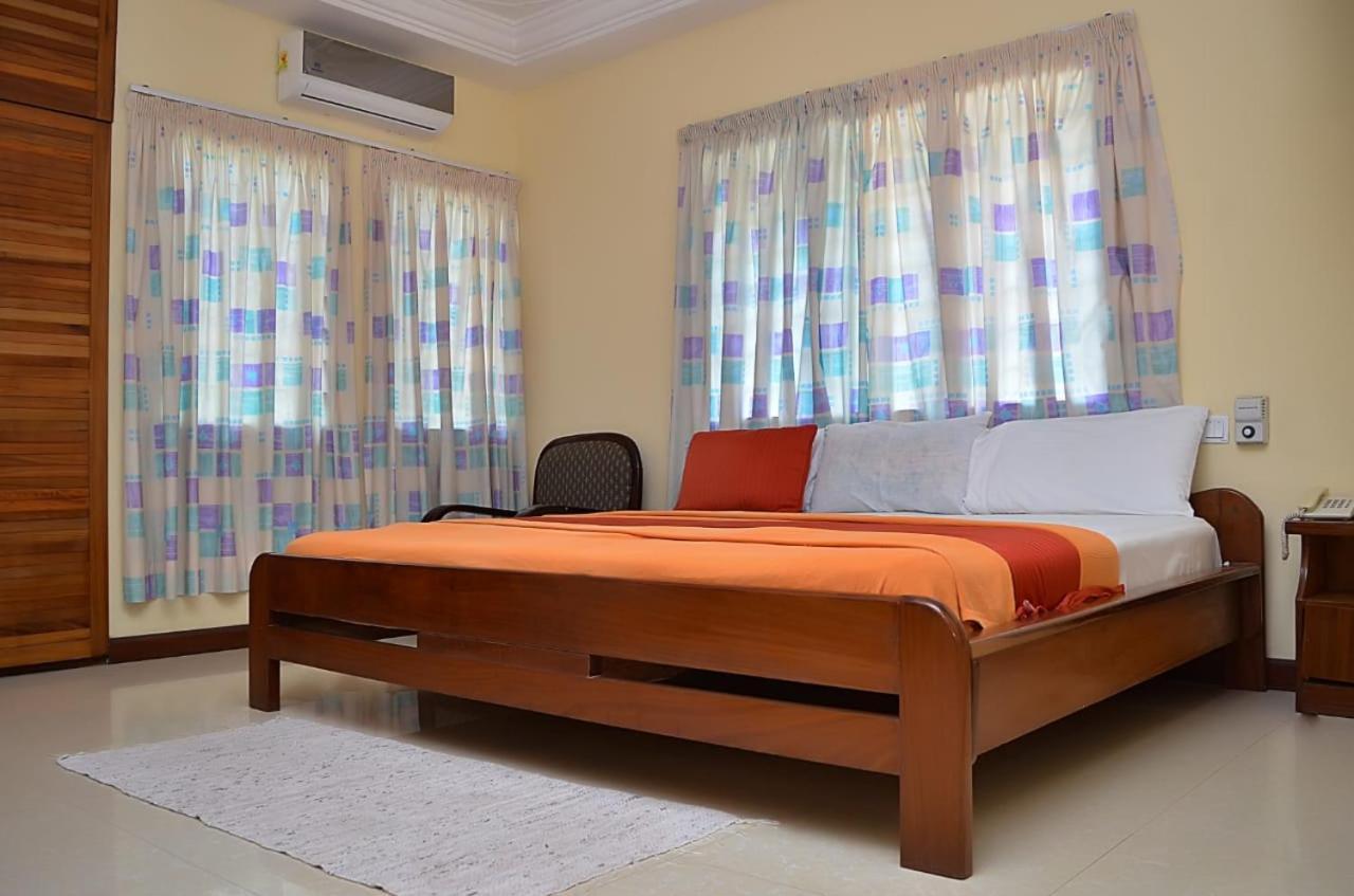 Hotel Loreto Cape Coast Zewnętrze zdjęcie